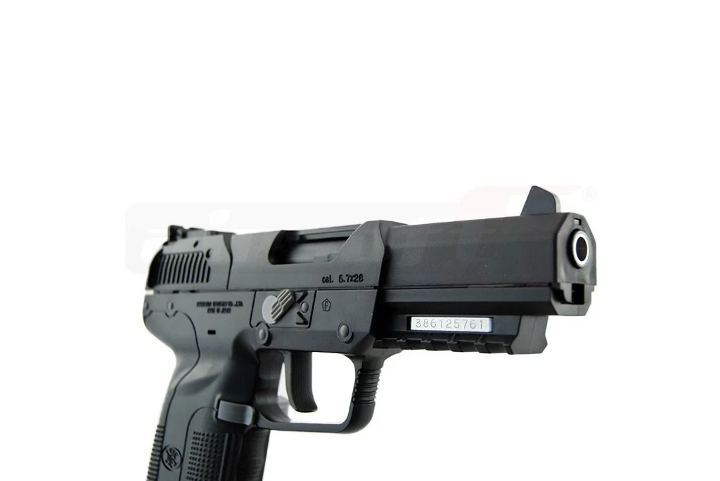Cybergun Five-Seven CO2 blow back 2