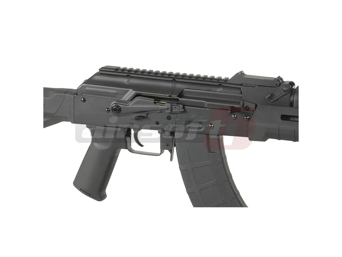 Cyma CM.077D 3